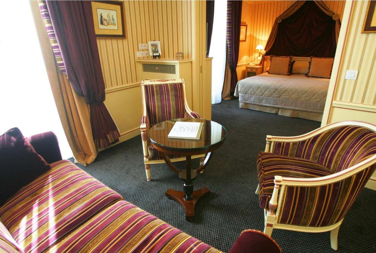 Hotel Napoleon Paris Room photo